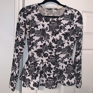 🔥4 for $30 Long sleeve Peplum Top with Zipper closure
